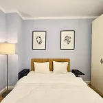 Seva -prime Location Near Sanador Clinic * Bucureşti