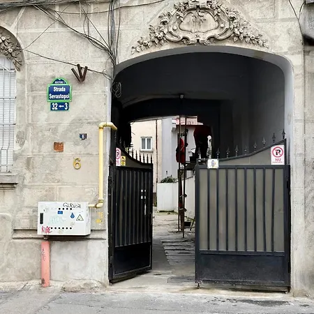 Apartman Seva -prime Location Near Sanador Clinic