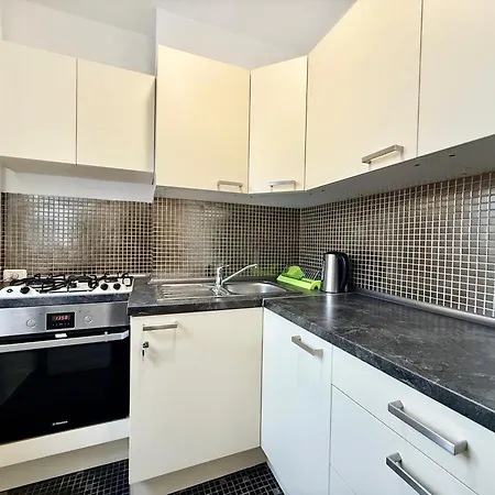 Seva -prime Location Near Sanador Clinic *